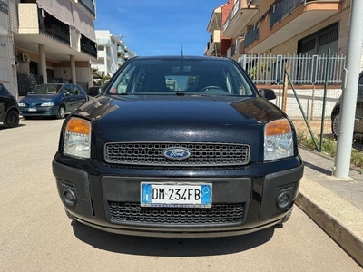 Usato 2008 Ford Fusion 1.4 Diesel 68 CV (3.900 €)