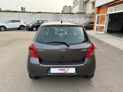 Usato 2008 Toyota Yaris 1.0 Benzin 69 CV (4.699 €)