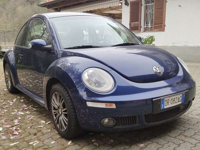 Usato 2008 VW Beetle 1.6 Benzin 77 CV (4.999 €)