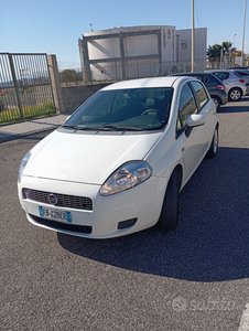 Usato 2009 Fiat Grande Punto 1.2 Diesel 75 CV (2.699 €)