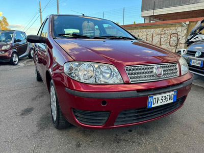 Usato 2009 Fiat Punto 1.2 Benzin 60 CV (2.900 €)