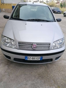 Usato 2009 Fiat Punto 1.2 Benzin 60 CV (3.000 €)