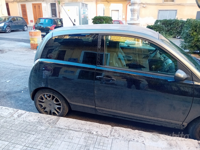 Usato 2009 Lancia Ypsilon 1.2 Diesel 69 CV (2.000 €)