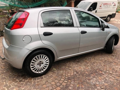 Usato 2010 Fiat Grande Punto 1.2 Diesel 75 CV (2.950 €)