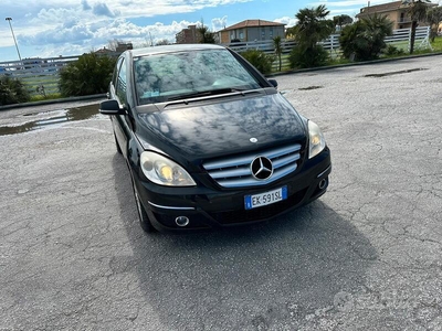 Usato 2010 Mercedes B180 2.0 CNG_Hybrid 116 CV (4.600 €)