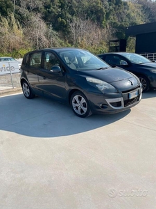 Usato 2010 Renault Scénic III 1.5 Diesel 110 CV (4.800 €)