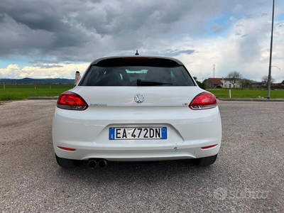 Usato 2010 VW Scirocco 1.4 Benzin 160 CV (9.000 €)