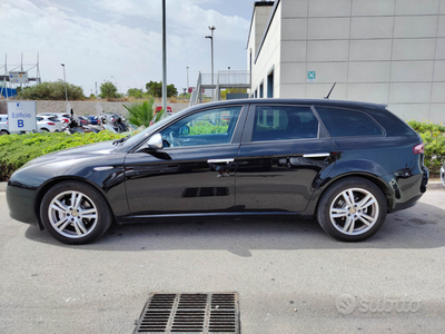 Usato 2011 Alfa Romeo 159 2.0 Diesel 136 CV (8.500 €)