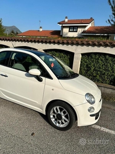 Usato 2011 Fiat 500 1.2 Benzin 69 CV (7.000 €)