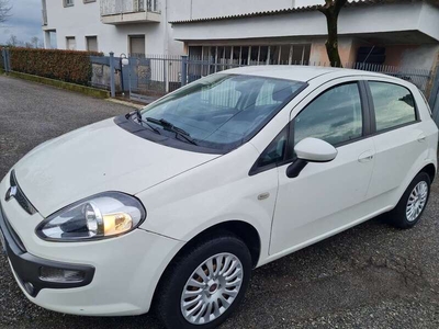 Usato 2011 Fiat Grande Punto 1.2 Benzin 65 CV (5.400 €)