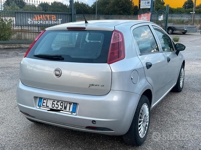 Usato 2011 Fiat Grande Punto 1.2 Diesel 75 CV (4.000 €)