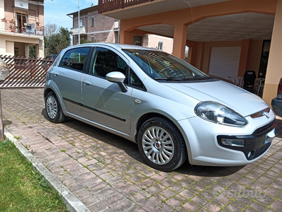 Usato 2011 Fiat Punto 1.2 Diesel 75 CV (5.500 €)