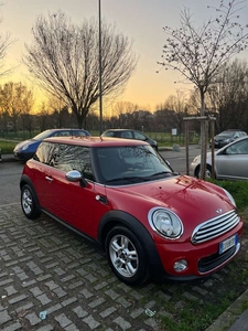 Usato 2011 Mini ONE 1.6 Benzin 98 CV (6.800 €)