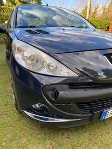 Usato 2011 Peugeot 206+ 1.1 Benzin 60 CV (4.000 €)