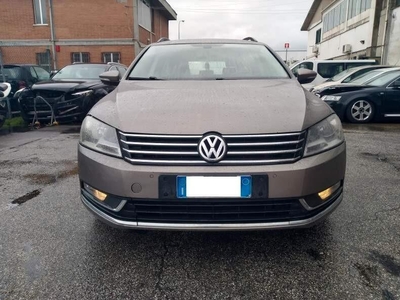 Usato 2011 VW Passat 1.4 Benzin 150 CV (4.999 €)