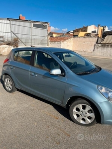 Usato 2012 Hyundai i20 1.2 Benzin 78 CV (3.500 €)