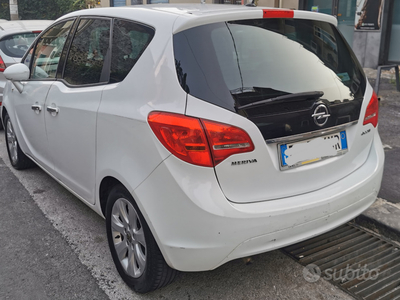 Usato 2012 Opel Meriva 1.2 Diesel 95 CV (3.990 €)