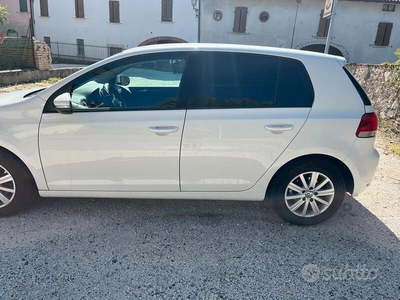 Usato 2012 VW Golf VI 1.6 Diesel 102 CV (10.500 €)