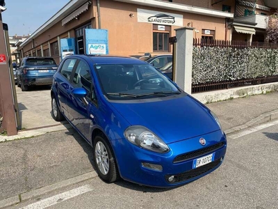 Usato 2013 Fiat Punto 1.4 Benzin 77 CV (6.300 €)