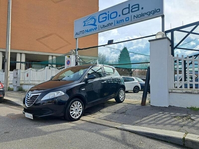 Usato 2013 Lancia Ypsilon 1.2 Benzin 69 CV (7.700 €)