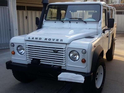 Usato 2013 Land Rover Defender 2.2 Diesel 122 CV (28.000 €)