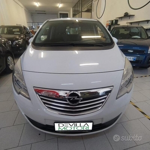Usato 2013 Opel Meriva 1.4 Benzin 101 CV (7.800 €)