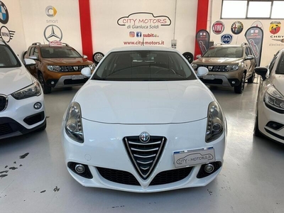 Usato 2014 Alfa Romeo Giulietta 1.6 Diesel 104 CV (11.450 €)