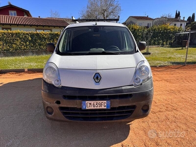 Usato 2014 Renault Kangoo Diesel (2.900 €)