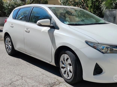 Usato 2014 Toyota Auris 1.4 Diesel 90 CV (8.000 €)