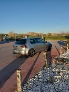 Usato 2014 VW Golf 1.4 Benzin 140 CV (12.000 €)