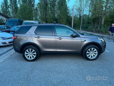 Usato 2015 Land Rover Discovery Sport 2.0 Diesel 179 CV (13.900 €)