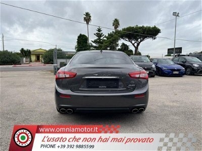 Usato 2015 Maserati Ghibli 3.0 Diesel 275 CV (33.900 €)