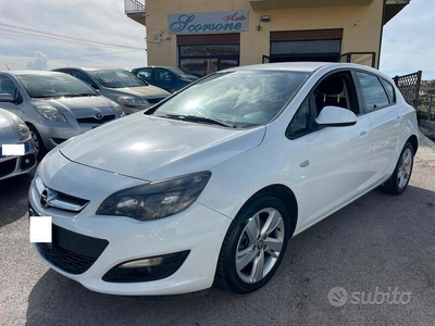Usato 2015 Opel Astra 1.6 Diesel 110 CV (7.500 €)