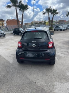 Usato 2015 Smart ForFour 1.0 Benzin 71 CV (9.900 €)