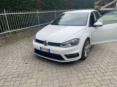 Usato 2015 VW Golf 1.6 Diesel 110 CV (14.000 €)