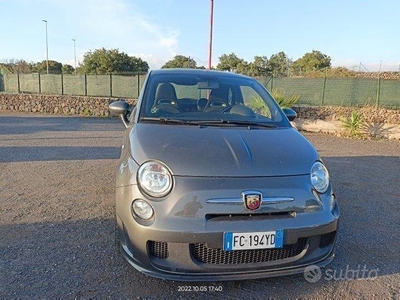 Usato 2016 Abarth 595 1.4 Benzin 145 CV (14.000 €)