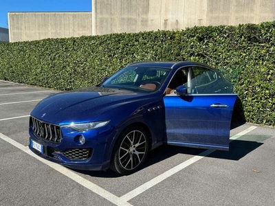 Usato 2016 Maserati Levante 3.0 Benzin 430 CV (46.000 €)