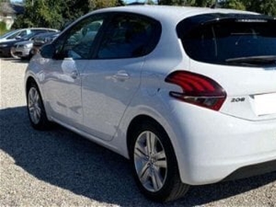 Usato 2016 Peugeot 208 1.2 Benzin 82 CV (9.950 €)