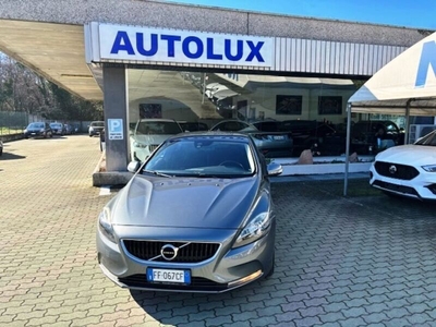 Usato 2016 Volvo V40 2.0 Diesel 120 CV (9.800 €)