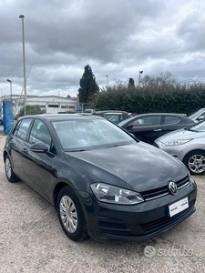 Usato 2016 VW Golf 1.6 Diesel 105 CV (11.500 €)