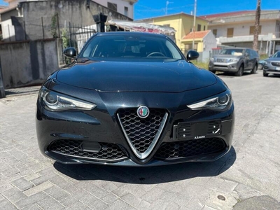 Usato 2017 Alfa Romeo Giulia 2.1 Diesel 150 CV (18.500 €)