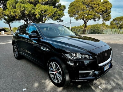 Usato 2017 Jaguar F-Pace 2.0 Diesel 180 CV (28.000 €)