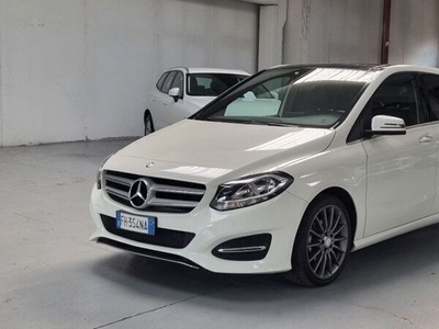 Usato 2017 Mercedes B180 1.5 Diesel 109 CV (17.900 €)