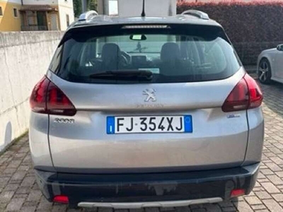 Usato 2017 Peugeot 2008 1.2 Benzin 110 CV (12.500 €)