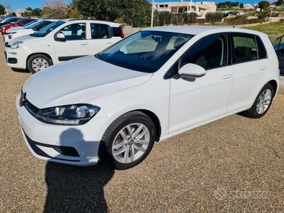 Usato 2017 VW Golf 1.6 Diesel 90 CV (14.900 €)