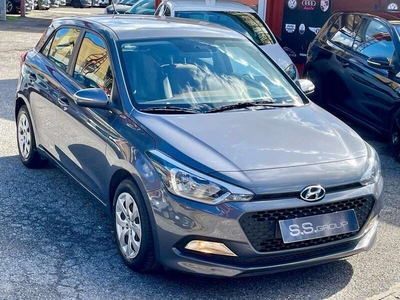 Usato 2018 Hyundai i20 1.2 Benzin 75 CV (9.700 €)