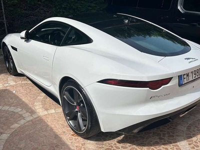 Usato 2018 Jaguar F-Type 2.0 Benzin 300 CV (42.900 €)