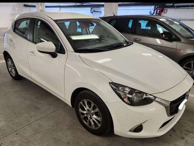 Usato 2018 Mazda 2 1.5 Benzin 75 CV (12.000 €)