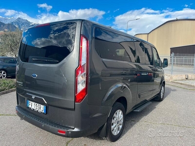 Usato 2019 Ford Tourneo Custom 2.0 Diesel 170 CV (36.400 €)