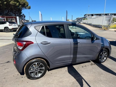 Usato 2019 Hyundai i10 1.0 Benzin 67 CV (10.900 €)